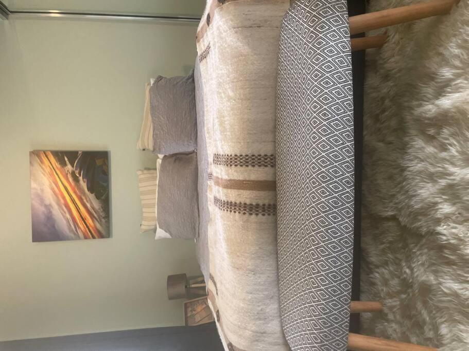 Two Bedroom Apartment High Point Of Any Stay In The City Townsville Bagian luar foto